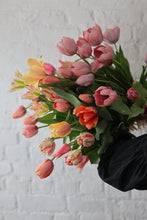 Load image into Gallery viewer, Tulip Bunch